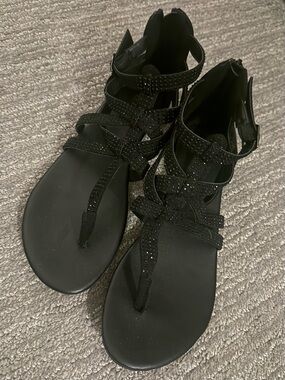 EETTARO Women's Black Gladiator Sandals with Embellished Straps
